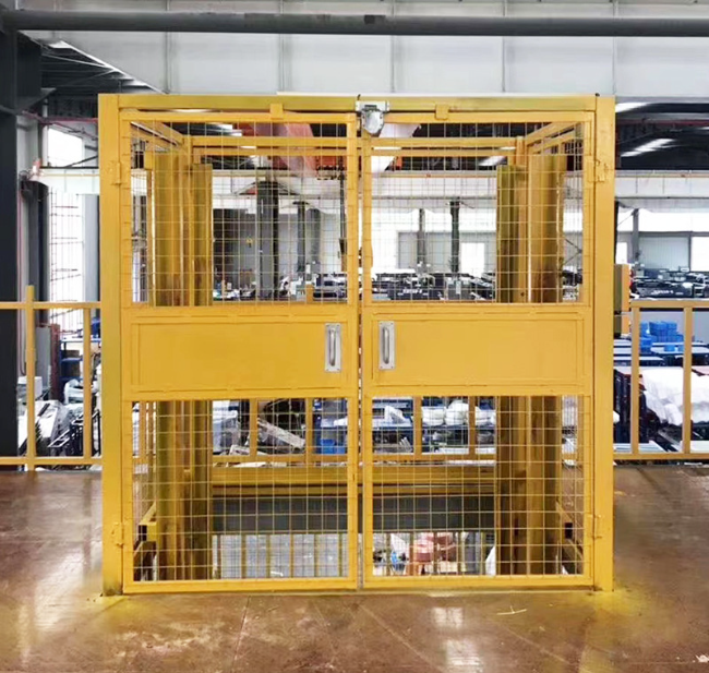 泰宁智能导轨式升降机亮相